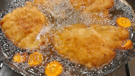 Lepší řízky i sekaná: Tento trik s mrkví používám při smažení už 60 let, svěřila se na internetu Alena a sklidila ovace