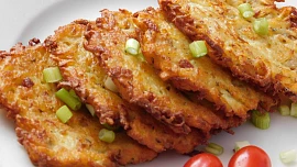 Šumavský bramborák: Hrubá mouka zajistí jedinečnou křupavost, zajímavou chuť a vůni jedna netradiční ingredience