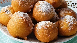 Jogurtové rychlokoblížky s povidly: Nekynutá masopustní dobrota je nadýchaná jako obláček a na stole je za chvíli