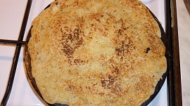 Slezské stryky: Nasucho opečené placky jsou suverénně nejlevnějším pokrmem z brambor. Na přípravu stačí jen 2 ingredience