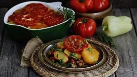 Džuveč aneb Zelenina z jednoho hrnce: Jak připravit úžasné balkánské zeleninové ragú?