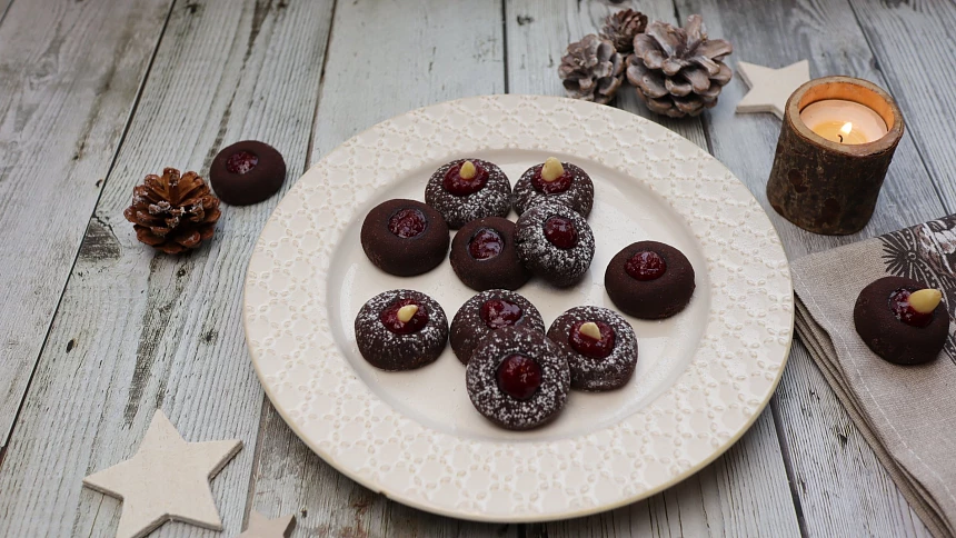 Jak péct cukroví se sádlem nebo škvarky? Chce to nižší teplotu a sádlo v kostce!