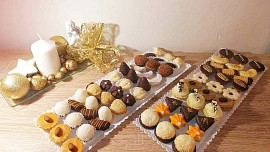 Zbylo vám vánoční cukroví? Nepečené rychle snězte, ostatní druhy s trochou péče vydrží až do Velikonoc