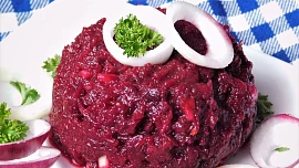 Falešný tatarák z červené řepy boří předsudky: Není jen pro vegetariány, zachutná i zarytým masožravcům