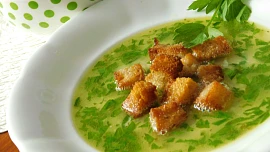 Libečková polévka opiška: Netradiční krkonošská česnečka voní bylinkami a česnekem a je snadná na přípravu