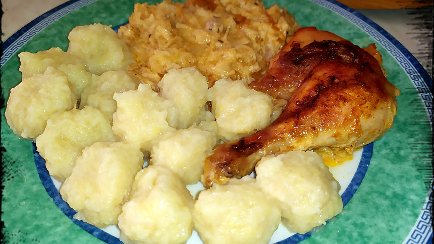 Jakou mouku dát do chlupatých bramborových knedlíků? Jen s jednou budou krásně nadýchané a udrží tvar