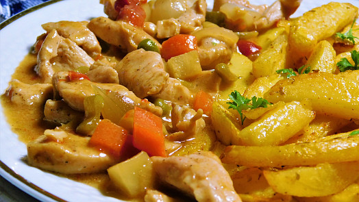 Moravanské kuřecí nudličky si zamilujete: Ráno maso naložíte, odpoledne máte hotovo