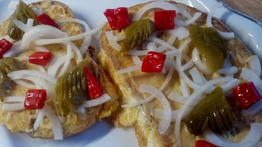 Smaženka jako ze socialistického „bufáče“: Jednu z oblíbených verzí tohoto retro fastfoodu si snadno připravíte i doma