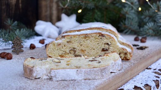 Dechberoucí vánoční štóla: Upečte ji hned a na Štědrý den bude vláčná a voňavá. Při správném skladování vydrží týdny