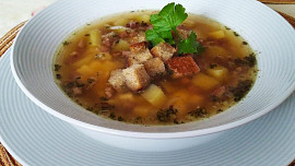 Poctivá česnečka: O její síle rozhoduje množství česneku a chvíle, kdy ho přidáte. Pak odežene nachlazení i kocovinu