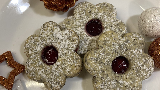 Trendy linecké s mákem: Oslní máslovou chutí a s povidly nebo citronovou pomazánkou chutná božsky