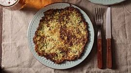 KVÍZ: Otestujte si, jak se vyznáte se v přípravě bramboráků. Víte, kdy osolit těsto a na čem smažit?