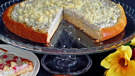 Koláč šiml: Díky speciální náplni je neodolatelný, s ovocem chutná ještě lépe