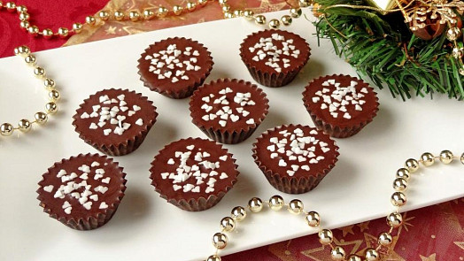 Retro okénko: Slovenské nepečené šohajky z čokolády a ořechů voní rumem a ze stolů mizí jako první