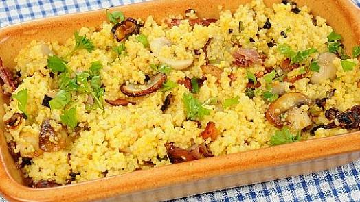 Jahelník nemusí být jen sladký: Slaná variace s houbami připomíná kubu a skvěle zasytí