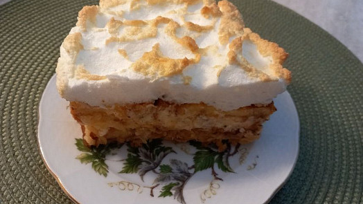 Jak na dokonalý sníh na žemlovku? Čepice z bílkové směsi báječně drží, když dodržíte tato pravidla