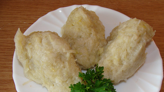 Chlupaté koláčky – valašská specialita z brambor nahradí knedlíky. Výborné jsou s jednoduchou povidlovou omáčkou