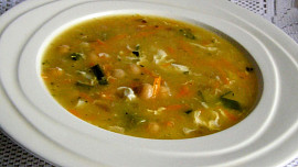 5 tipů, jak zahustit polévku bez jíšky: Tyto suroviny fungují skvěle. A možná ještě lépe