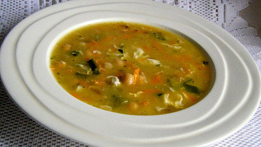 5 tipů, jak zahustit polévku bez jíšky: Tyto suroviny fungují skvěle. A možná ještě lépe