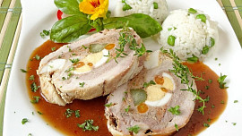 Nápady na sváteční velikonoční pečínku: Tradiční jehněčí nahradí i další masové alternativy