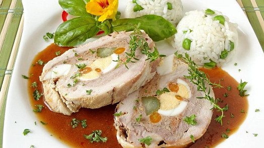 Nápady na sváteční velikonoční pečínku: Tradiční jehněčí nahradí i další masové alternativy