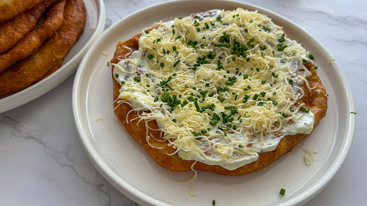 Langoše lepší než z Matějské: Slavnou pouťovou specialitu snadno připravíte i doma