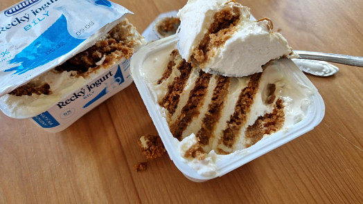 Tenhle dezert ze 2 surovin boří internet: Spojení Lotus sušenek a řeckého jogurtu chutná skvěle a příprava je snadná