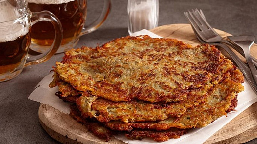 Zaručeně křupavého bramboráku docílíte jednou ingrediencí: Stačí dvě lžíce a máte perfektní jídlo