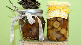 Naložte si houby do octa. Získáte dokonalou pochutinu, která se hodí k steaku i do polévky