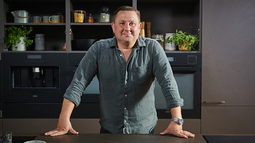 Sváteční oběd podle Jana Punčocháře: Naučte se připravit snadné kroupové rizoto i skvělé sladké knedlíčky z ricotty