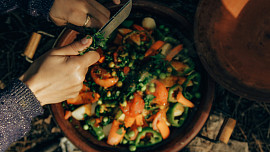 Objevte chutě světa z jednoho pekáčku: 5 jídel uvaříte jednoduše a bez hory nádobí