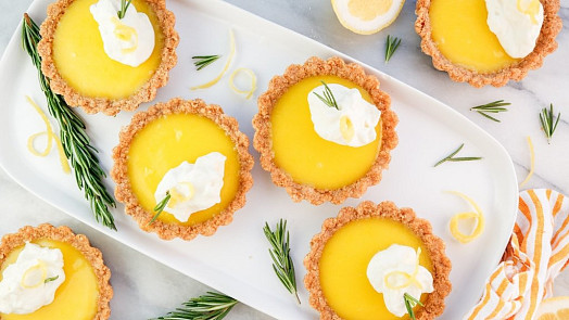 3 netradiční jarní dezerty, které překvapí každou návštěvu