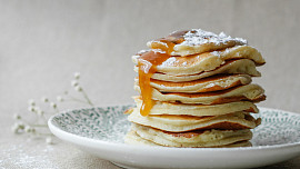 Extra rychlé lívance: Zkuste norské lapper. Díky kefíru jsou božsky nadýchané a jen se rozplývají na jazyku