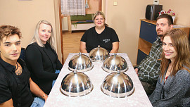 Velké změny v kuchařské show Prostřeno!: V novém čase se bude vařit i v márnici. Navíc celý týden provází spory a taktizování