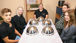 Velké změny v kuchařské show Prostřeno!: V novém čase se bude vařit i v márnici. Navíc celý týden provází spory a taktizování