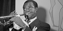 Louis Armstrong miloval čínskou kuchyni i italské špagety. A protože byl velký jedlík, váhu si udržoval za pomoci projímadel