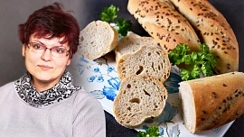 Pečeme s Ivou: Špaldové bagetky mají lehce oříškovou příchuť. Mohou se stát zdravější verzí každodenního pečiva z hladké mouky
