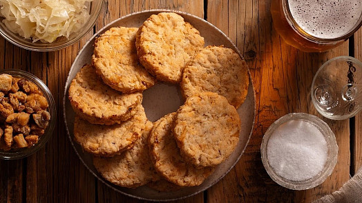 Jak na křupavé zelňáky jako od babičky: Kouzlo je ve správném použití sádla i kvalitním zelí