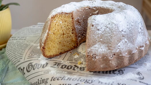 Recept na hrnkovou bábovku z pomazánkového másla: Co udělat, aby byla vláčná a šla dobře vyklopit