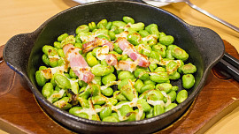 Zelené sójové boby edamame patří nejen do havajského poke. Kam ještě je můžete použít?