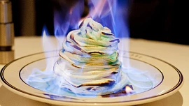 Báječné zmrzlinové „překvápko“: Připravte si na Silvestra bombastické ledové dezerty