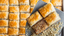 Pět moučníků, na kterých si pochutnáváme tisíce let: Palačinky jedl už „ledový muž“ Ötzi a cheescake pekli staří Řekové