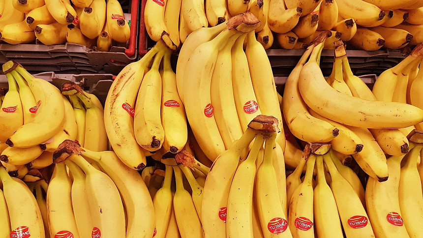 Sedm historických zajímavostí o jídle: Humři se používali jako hnojivo, pepř byl cennější než zlato a Britové „vyráběli“ falešný banán