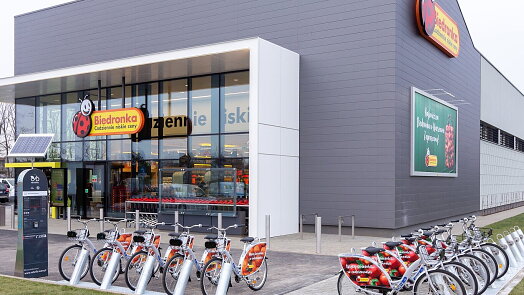 Tesco možná opustí Česko. O jeho prodejny by se mohl zajímat našinci milovaný polský řetězec