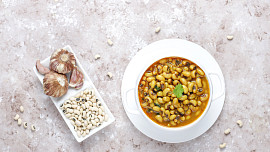 Novoroční americká polévka: Patří do ní speciální fazole, díky chilli vločkám krásně zahřeje a zajistí vám i bohatství na celý rok