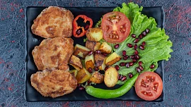 Dokonalé zeleninové řízky v těstíčku: Řízek z dýně, cibule nebo kedlubny skvěle nahradí drahé maso