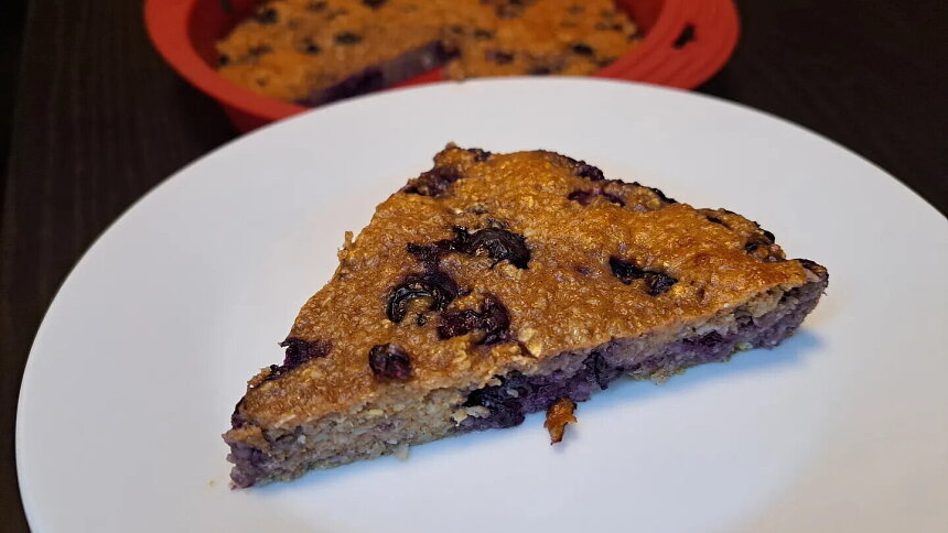 Borůvkový koláč z cottage: Recept na zdravou sladkou svačinu plnou bílkovin