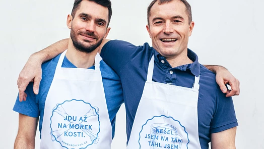 Dva bratři založili podnik na tradici: Příběh firmy Konečně vývar ovlivnily i rady od babičky, dnes už válejí sourozenci sami