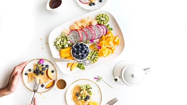 Exotické ovoce od A do Z, díl II.: Jak chutná pithaya a čím jsou zvláštní baby banány?