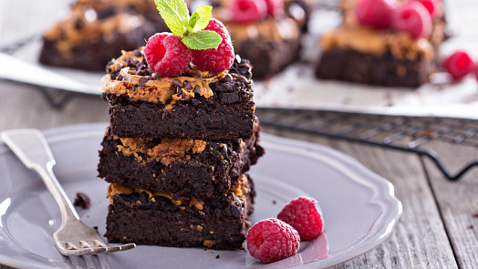Hitem cukrařiny je brookies: Čokoládový dezert, který spojuje brownies s kousky sušenek